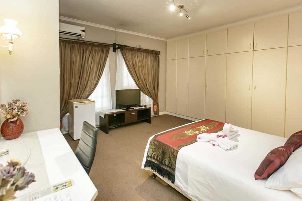 Sun Bell Lodge Белвилл Экстерьер фото