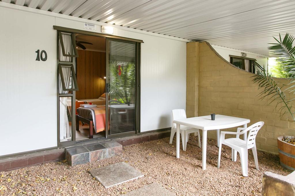 Sun Bell Lodge Белвилл Экстерьер фото
