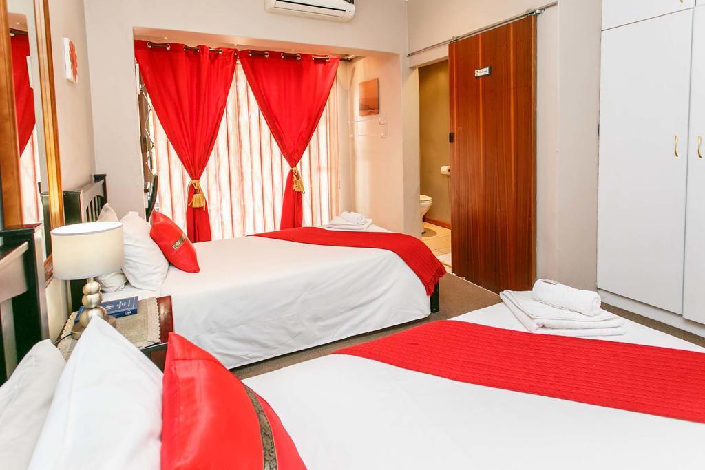 Sun Bell Lodge Белвилл Экстерьер фото