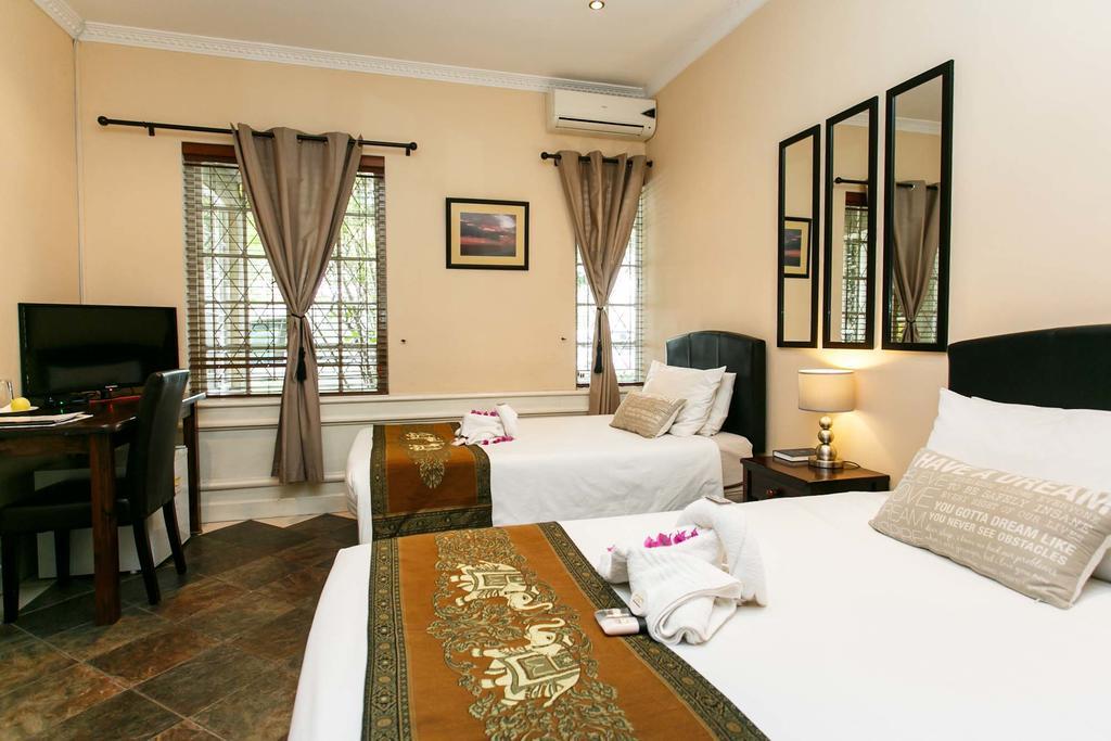 Sun Bell Lodge Белвилл Экстерьер фото