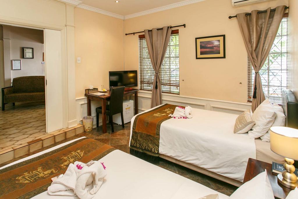 Sun Bell Lodge Белвилл Экстерьер фото
