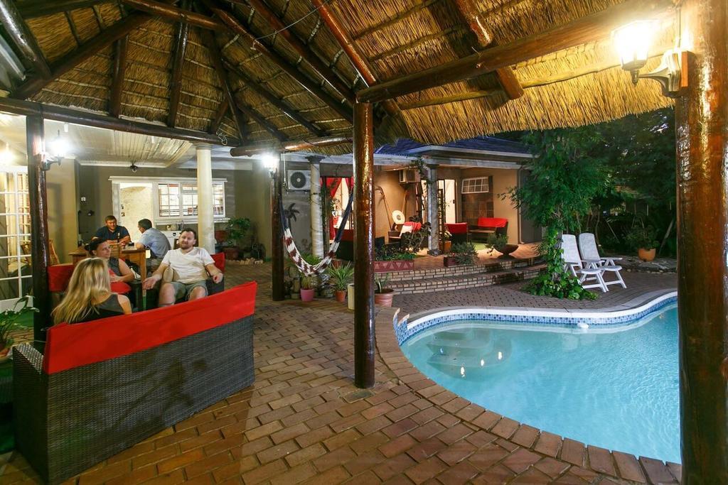 Sun Bell Lodge Белвилл Экстерьер фото